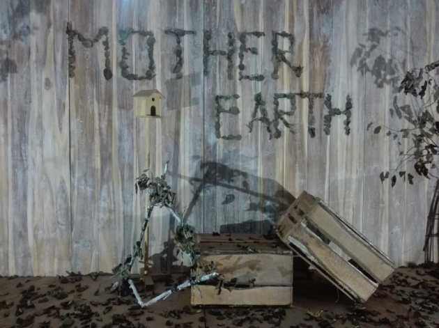 image003 | Mother or Earth, Tinjauan dari Kursi Penonton Mother Earth Produksi Mila Art Dance