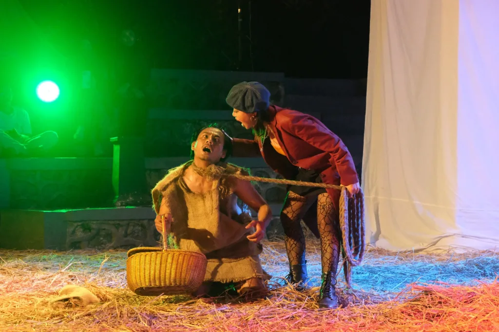 Godot pertunjukan teater Indonesia