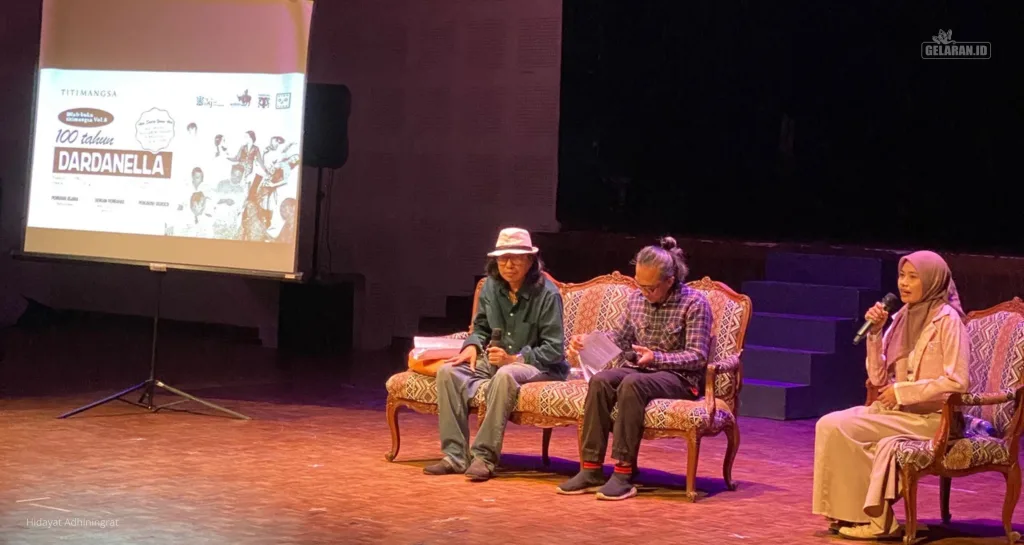 Diskusi sejarah dan warisan Dardanella setelah pembacaan dramatik dr. Samsi di Institut Kesenian Jakarta.